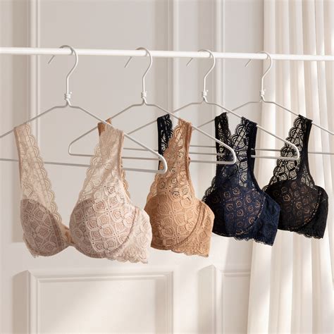 Intimissimi curvy, collezione plus size 2022: foto e prezzi